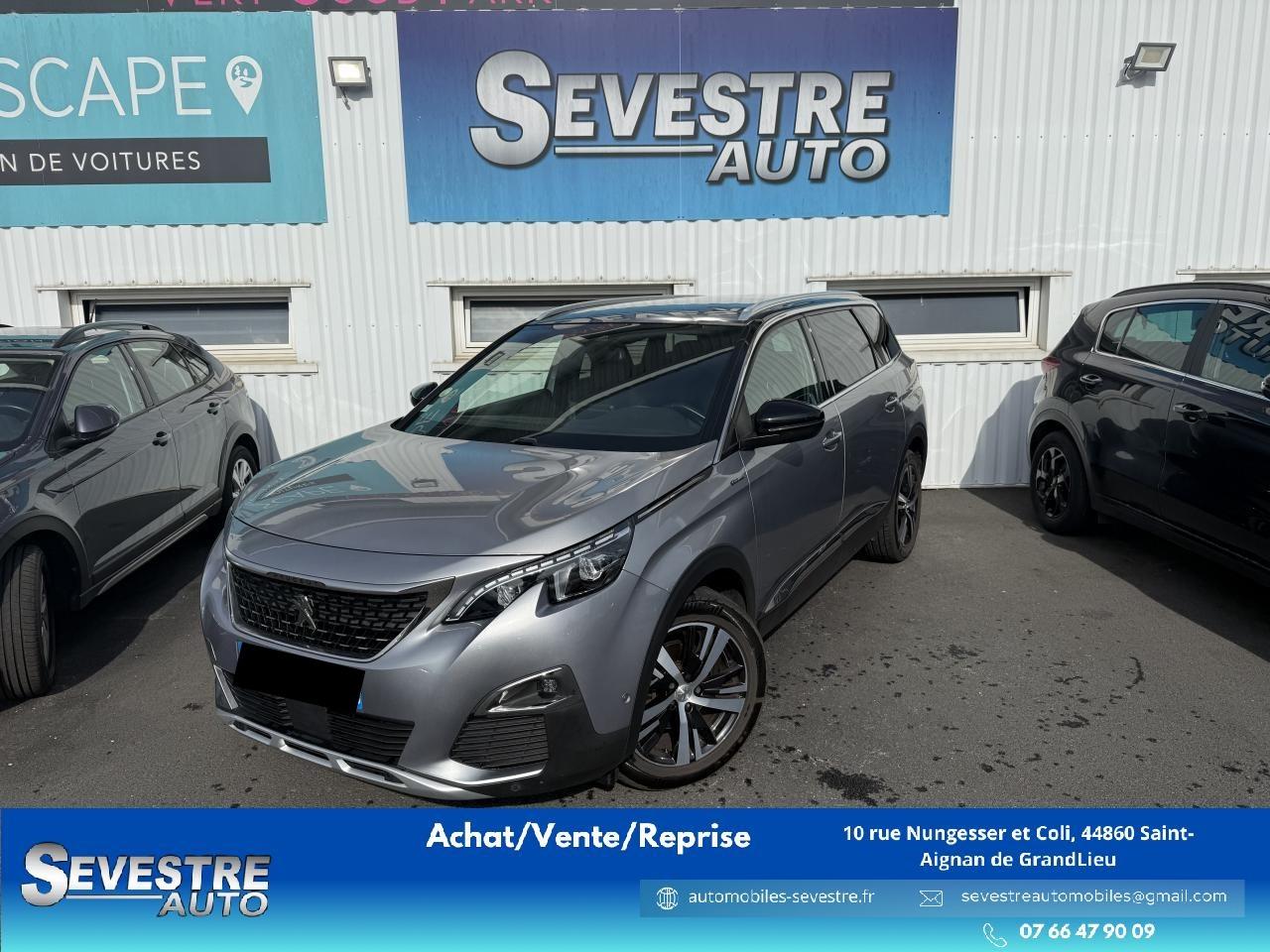 PEUGEOT 5008