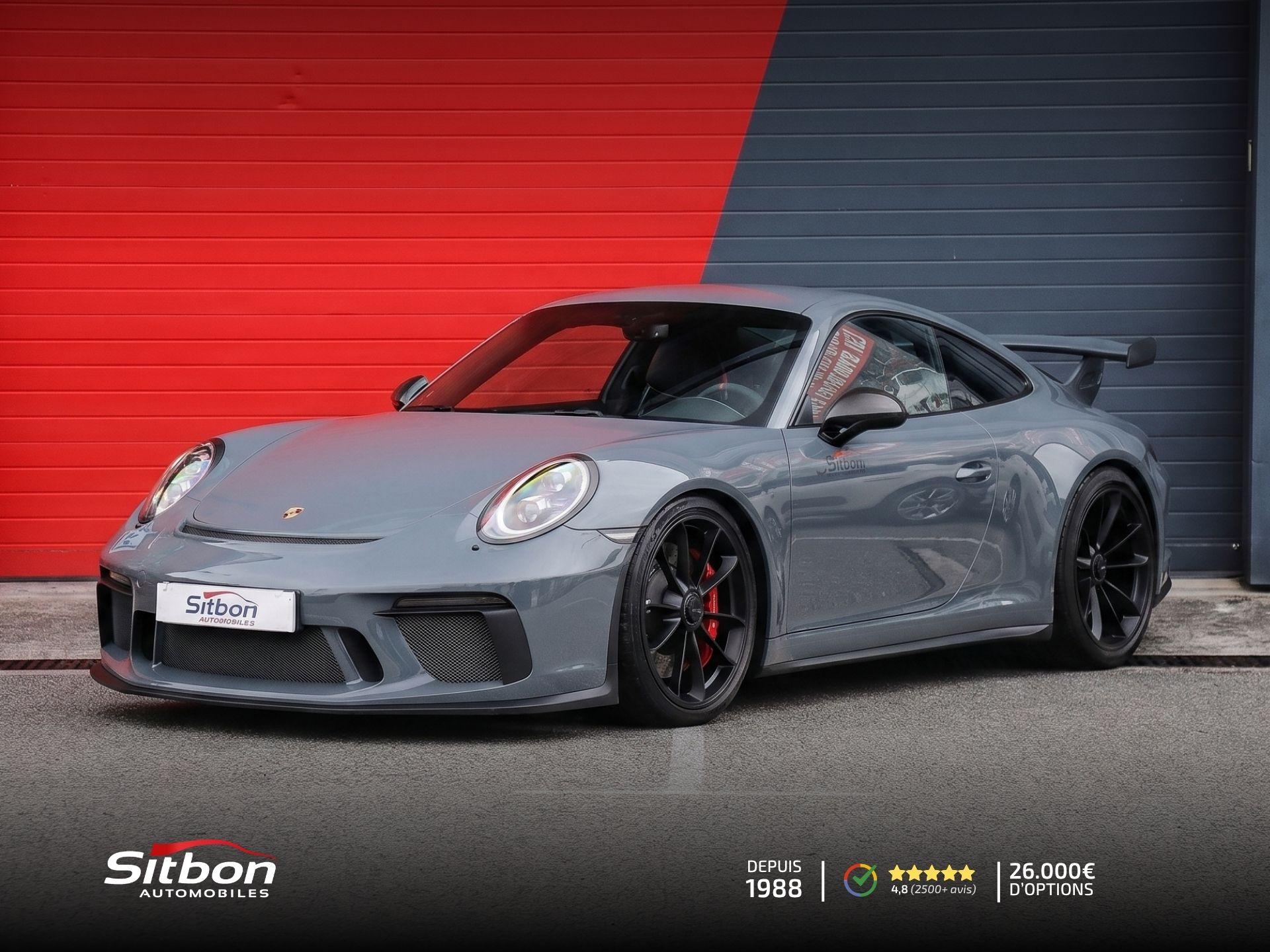 PORSCHE 911