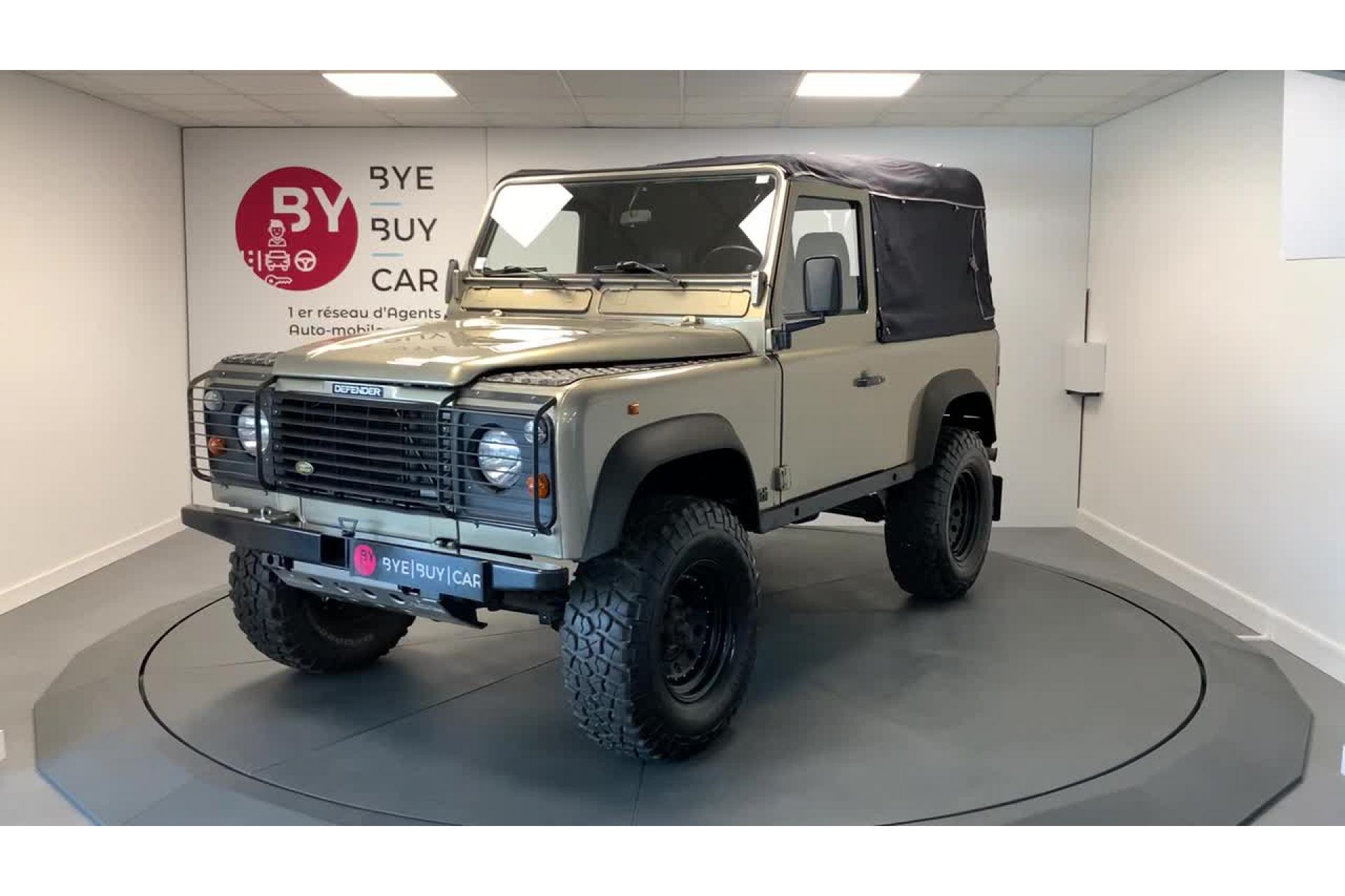 LAND ROVER DEFENDER 90 300 TDI 113 CH - 3 PLACES - DISTRIBUTION ET INJECTEURS OK EN 07/2025 - GARANTIE 12 MOIS