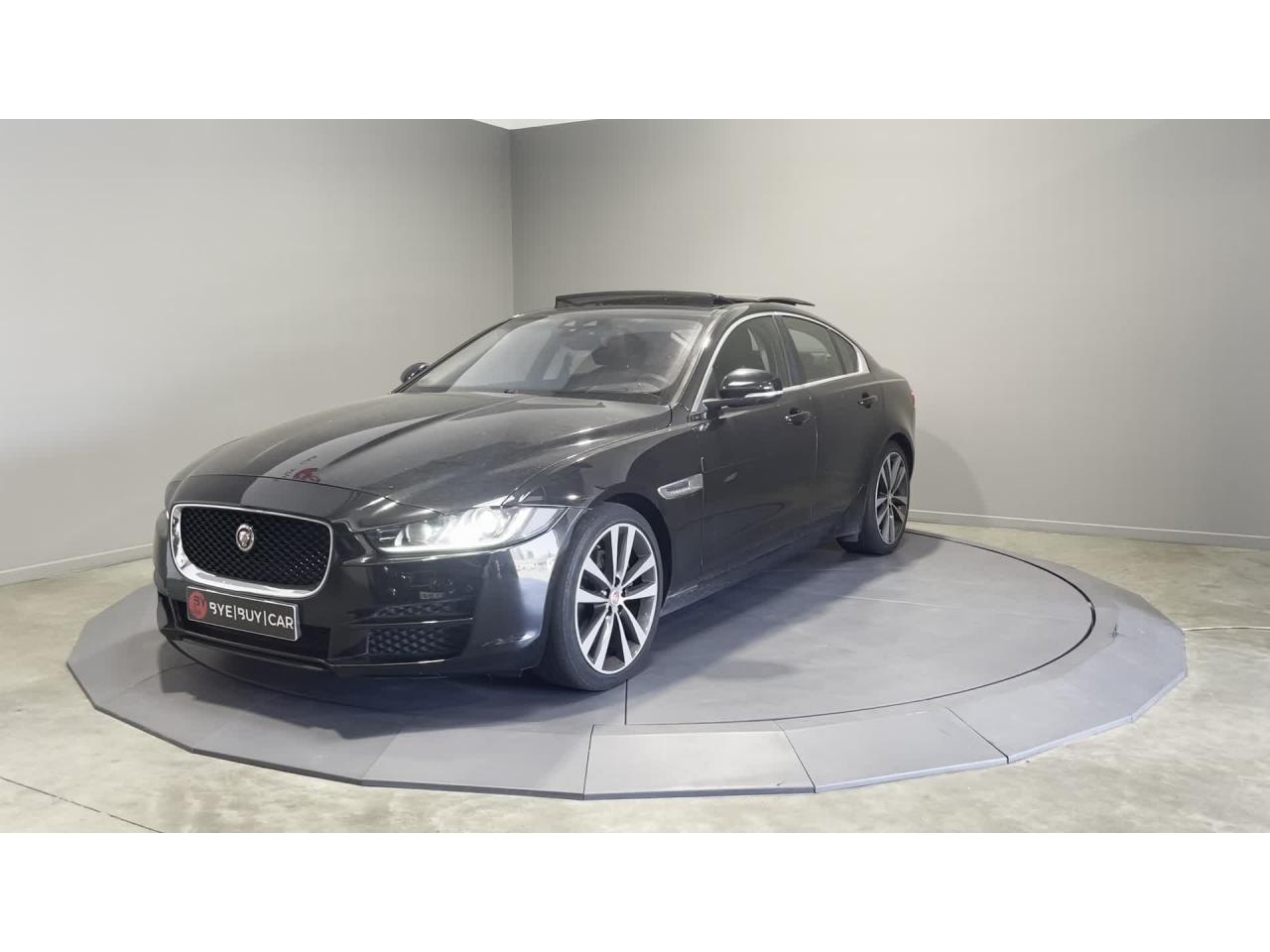 JAGUAR XE