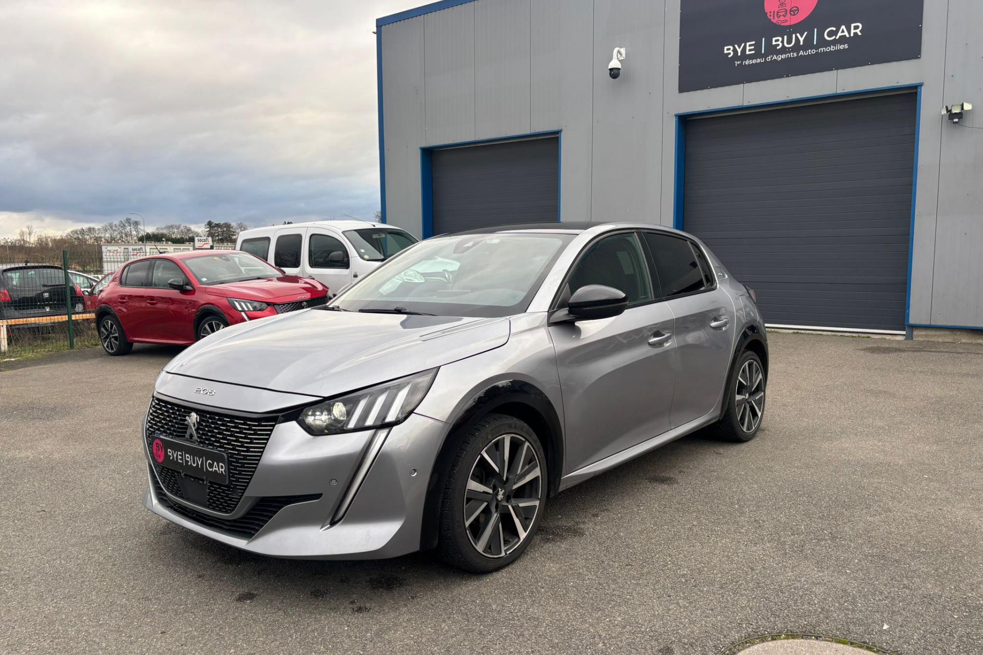 PEUGEOT 208