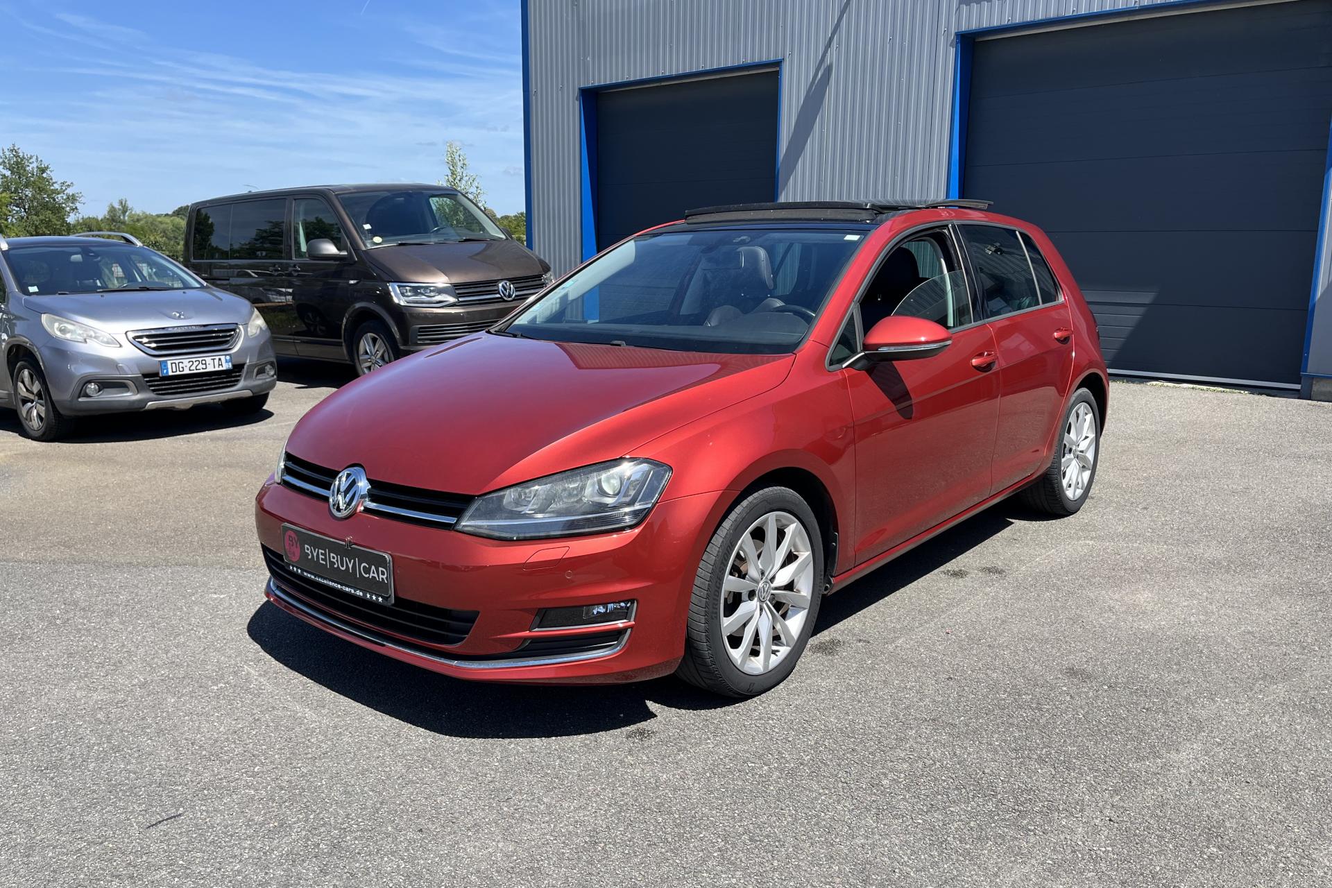 VOLKSWAGEN GOLF