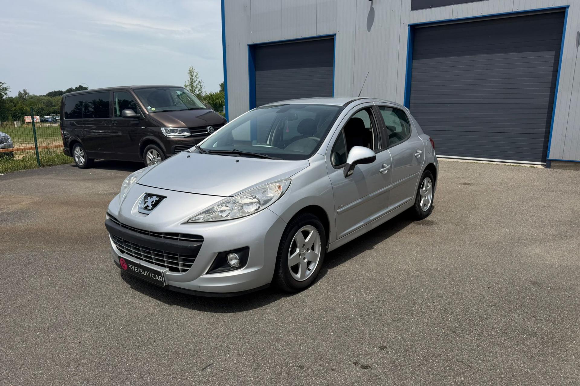 PEUGEOT 207 1.6 HDi 90 CH Premium 99G GARANTIE 12 MOIS