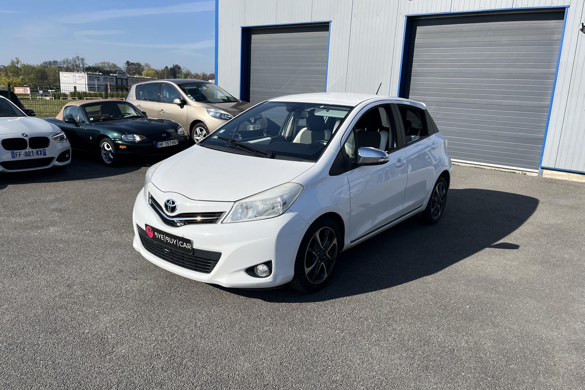 TOYOTA YARIS