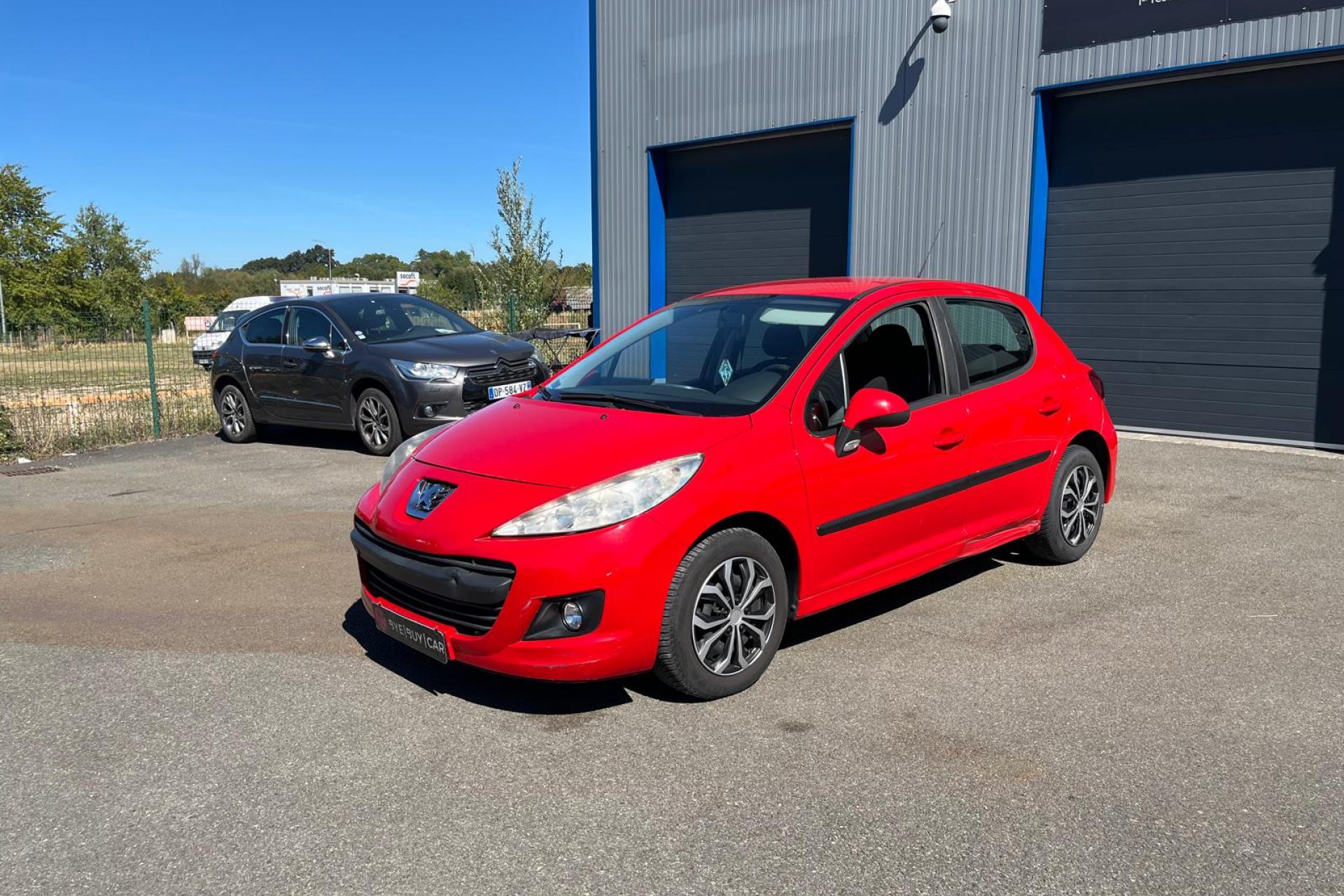 PEUGEOT 207