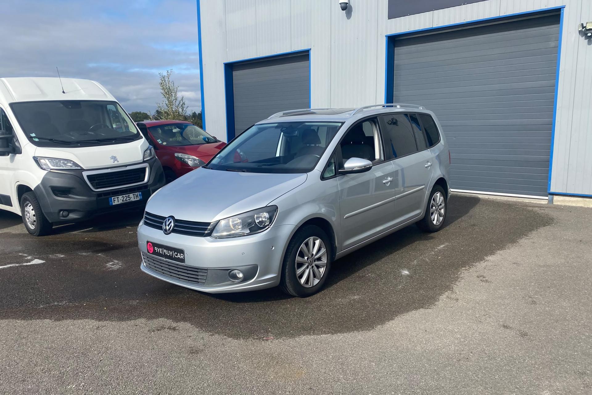 VOLKSWAGEN TOURAN 1.6 16V TDI 105ch DSG 7 CARAT GARANTIE 12 MOIS