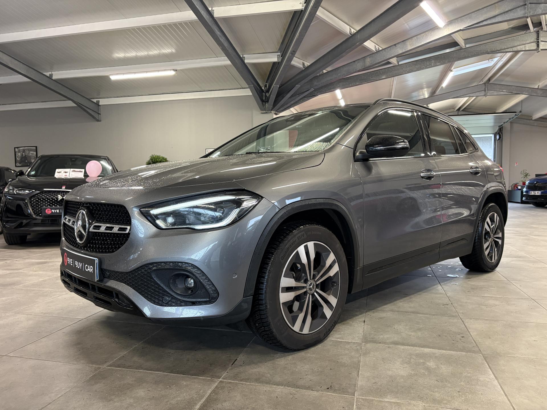 MERCEDES GLA