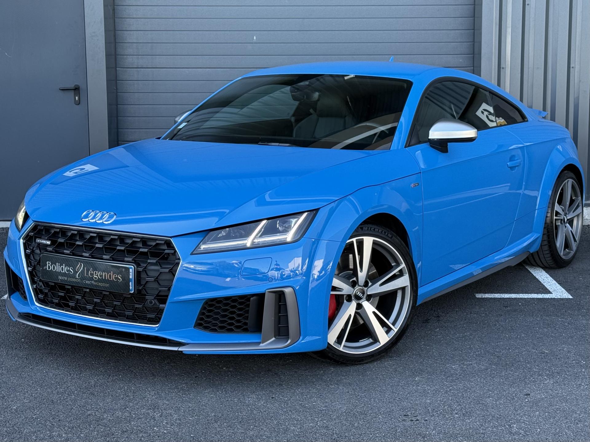 AUDI TT