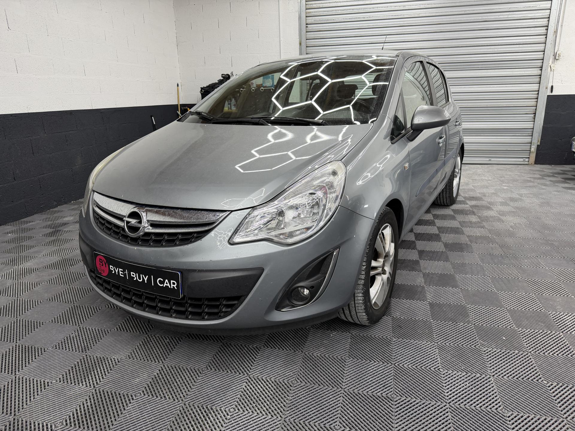 OPEL CORSA 1.4i Twinport - BVA  D BERLINE Cosmo PHASE 2