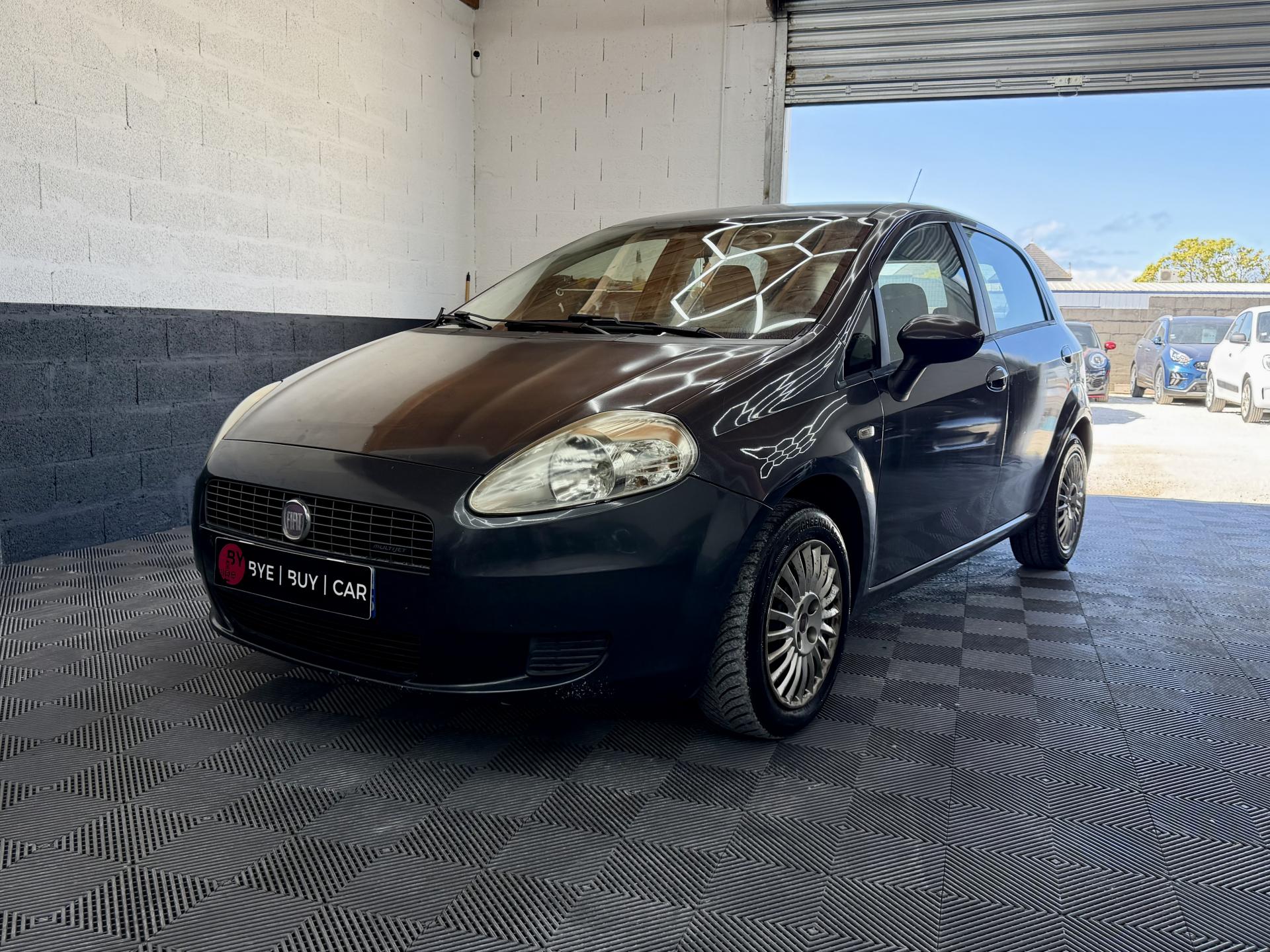 FIAT GRANDE PUNTO/PUNTO EVO 1.3 Multijet 16V 75 ch Dynamic + gros entretien et garantie 12 mois