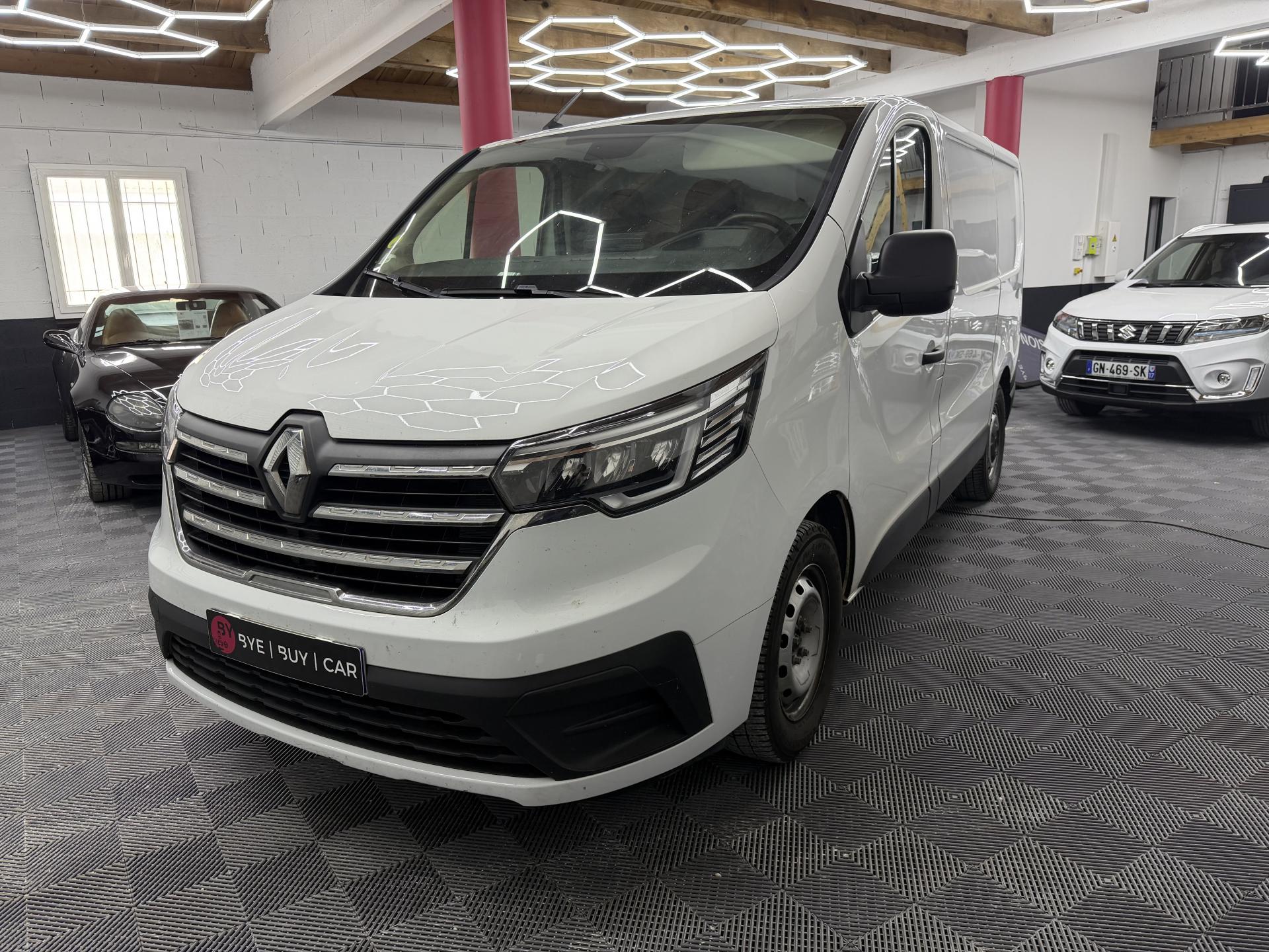 RENAULT TRAFIC