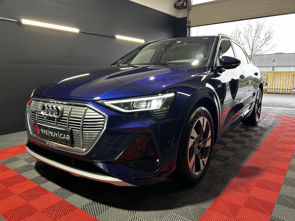 AUDI E-TRON