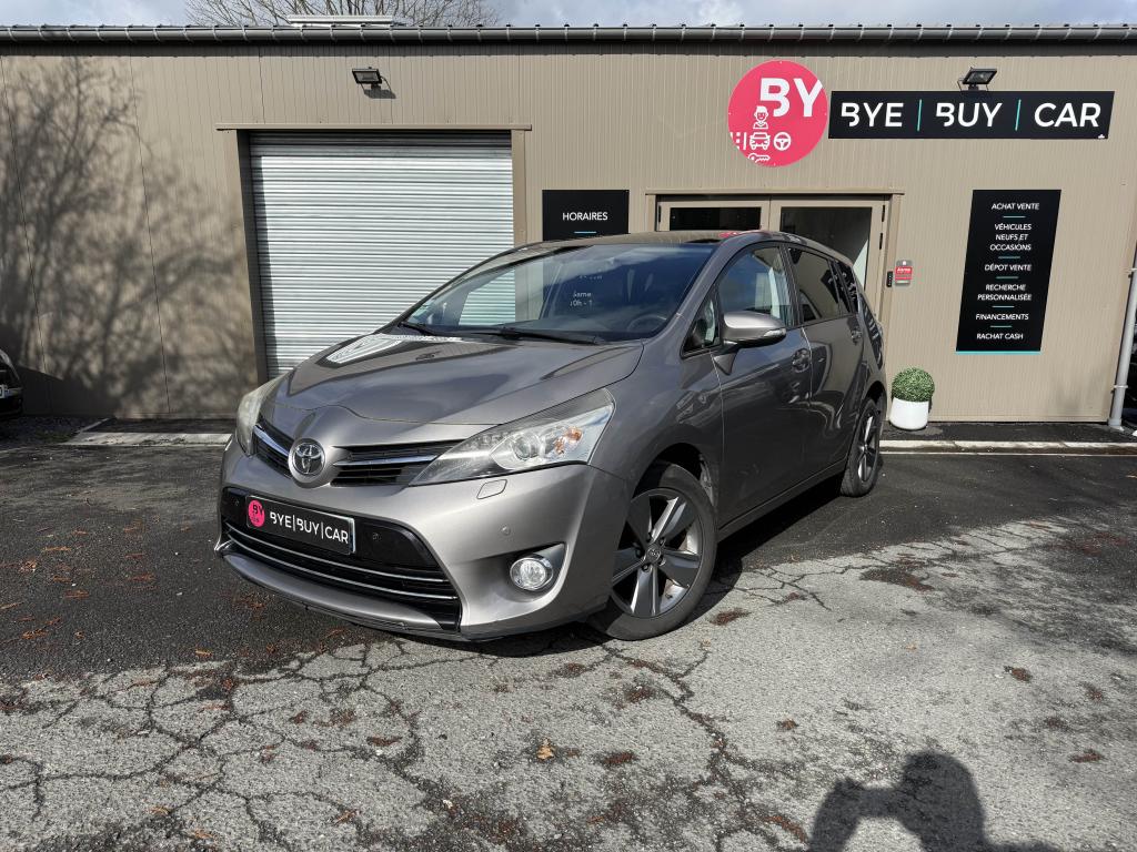 TOYOTA VERSO 112 D-4D 7pl SkyView PHASE 2