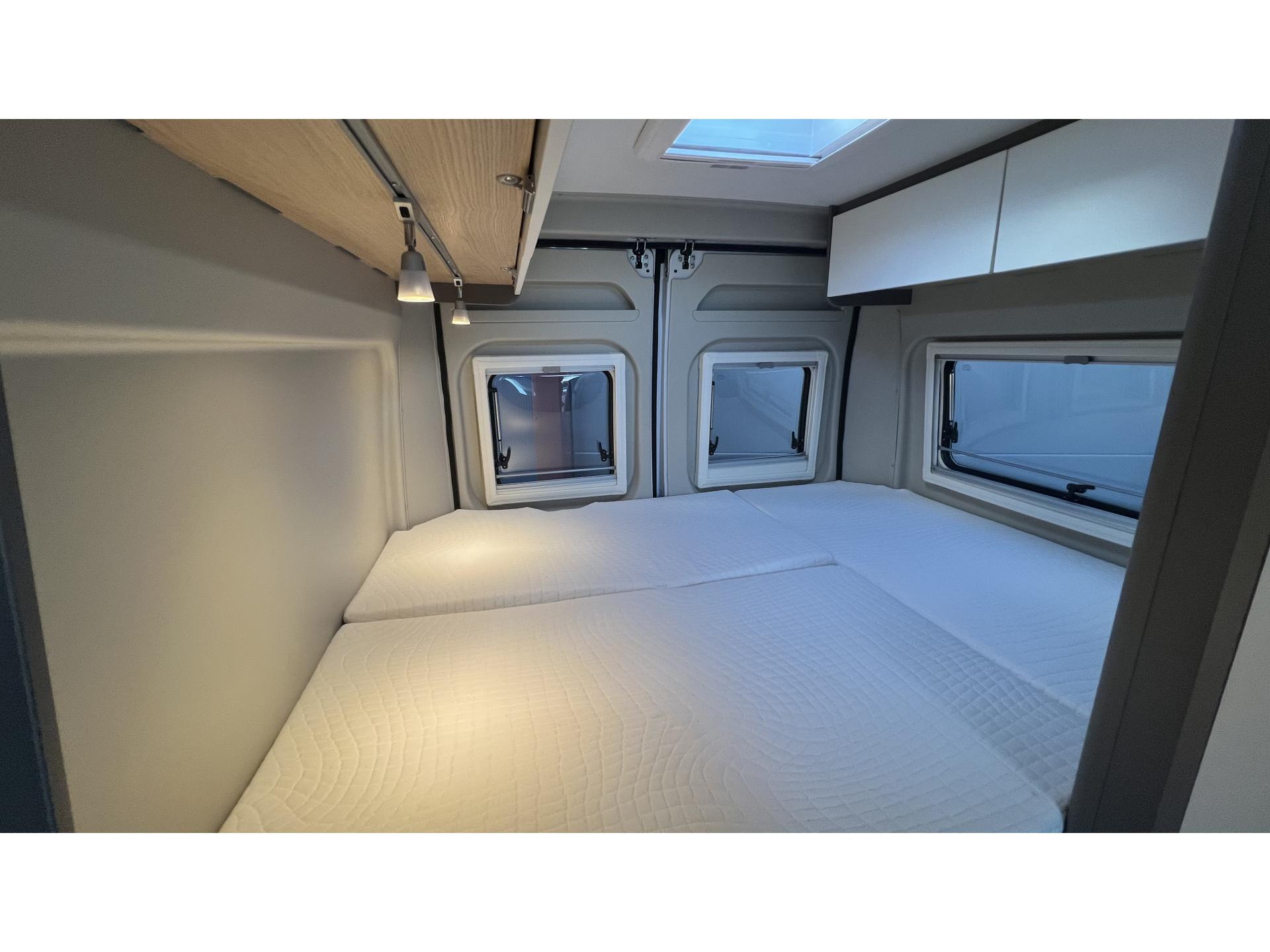 Thumbnail 30
