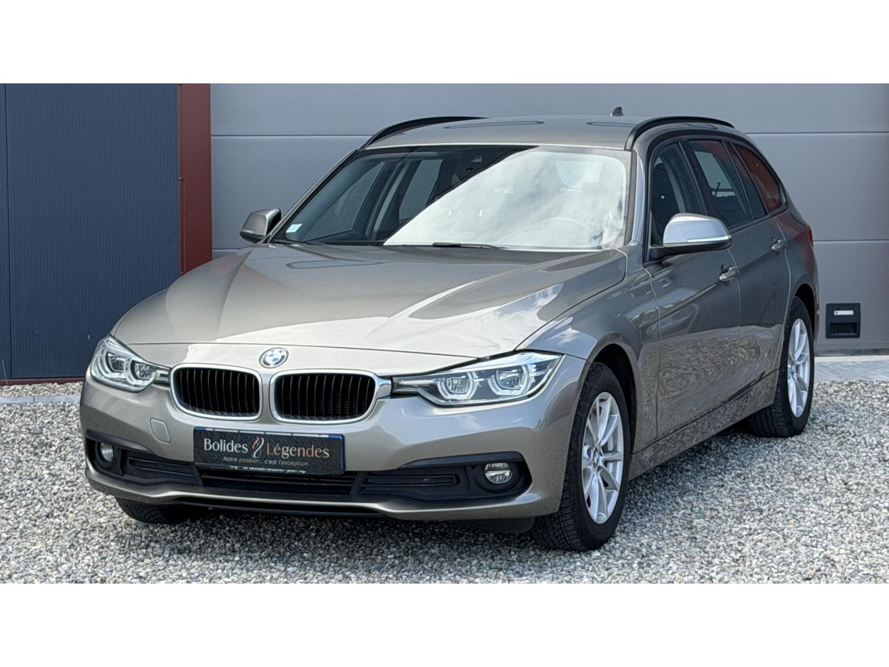 BMW SERIE 3 318d Touring Lounge F31 - GARANTIE 12 MOIS