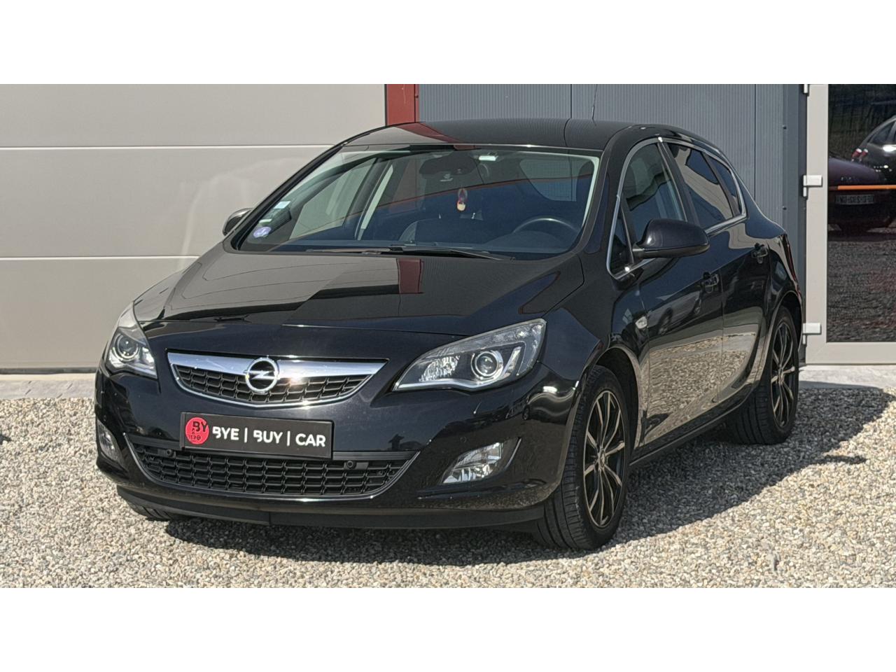OPEL ASTRA J 1.4i Turbo 120 Cosmo PHASE 2 - GARANTIE 12 MOIS