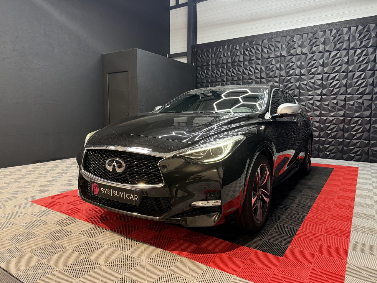 INFINITI Q30 SPORT TECH 156CH CAMERA 360 SONO BOSE ATTELAGE GARANTIE 12 MOIS