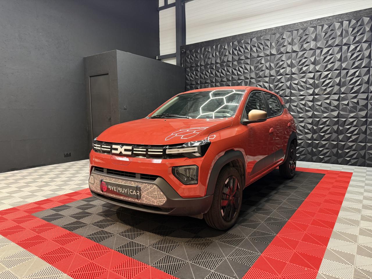 DACIA SPRING PHASE 3 EXTREME 65CH ROUGE BRIQUE CARPLAY CHARGEUR GARANTIE 12 MOIS