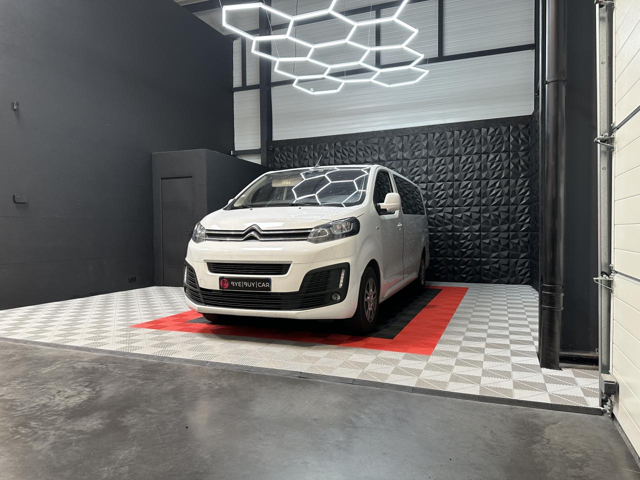 CITROEN JUMPY Combi XL 1.6 HDI 115 CH 9 PLACES CARPLAY ATTELAGE GARANTIE 6 MOIS (Traffic Expert Vito)