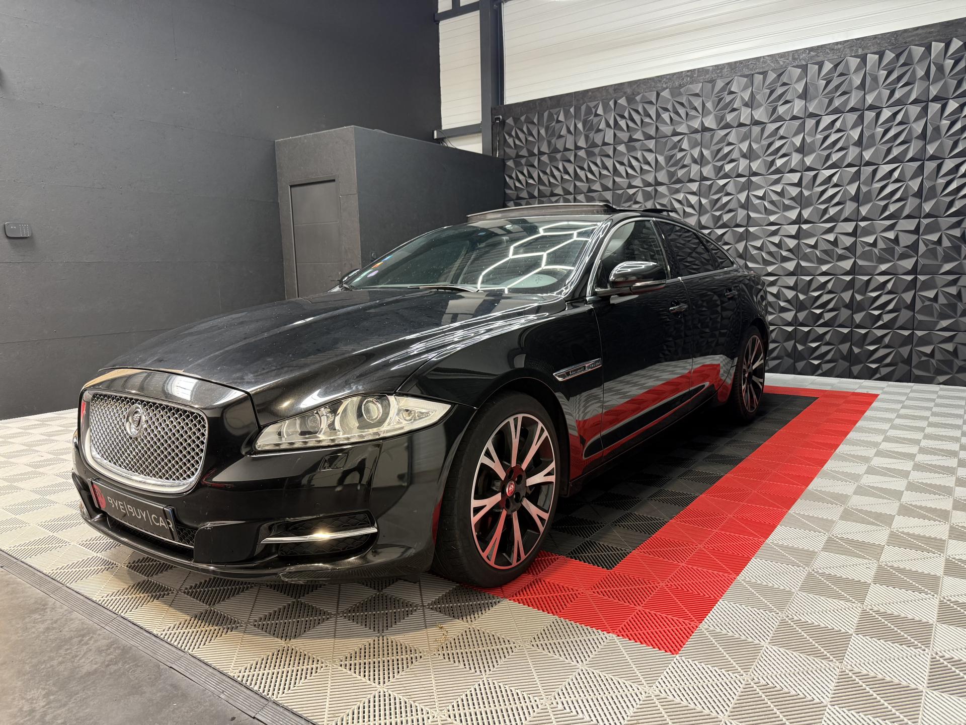 JAGUAR XJ