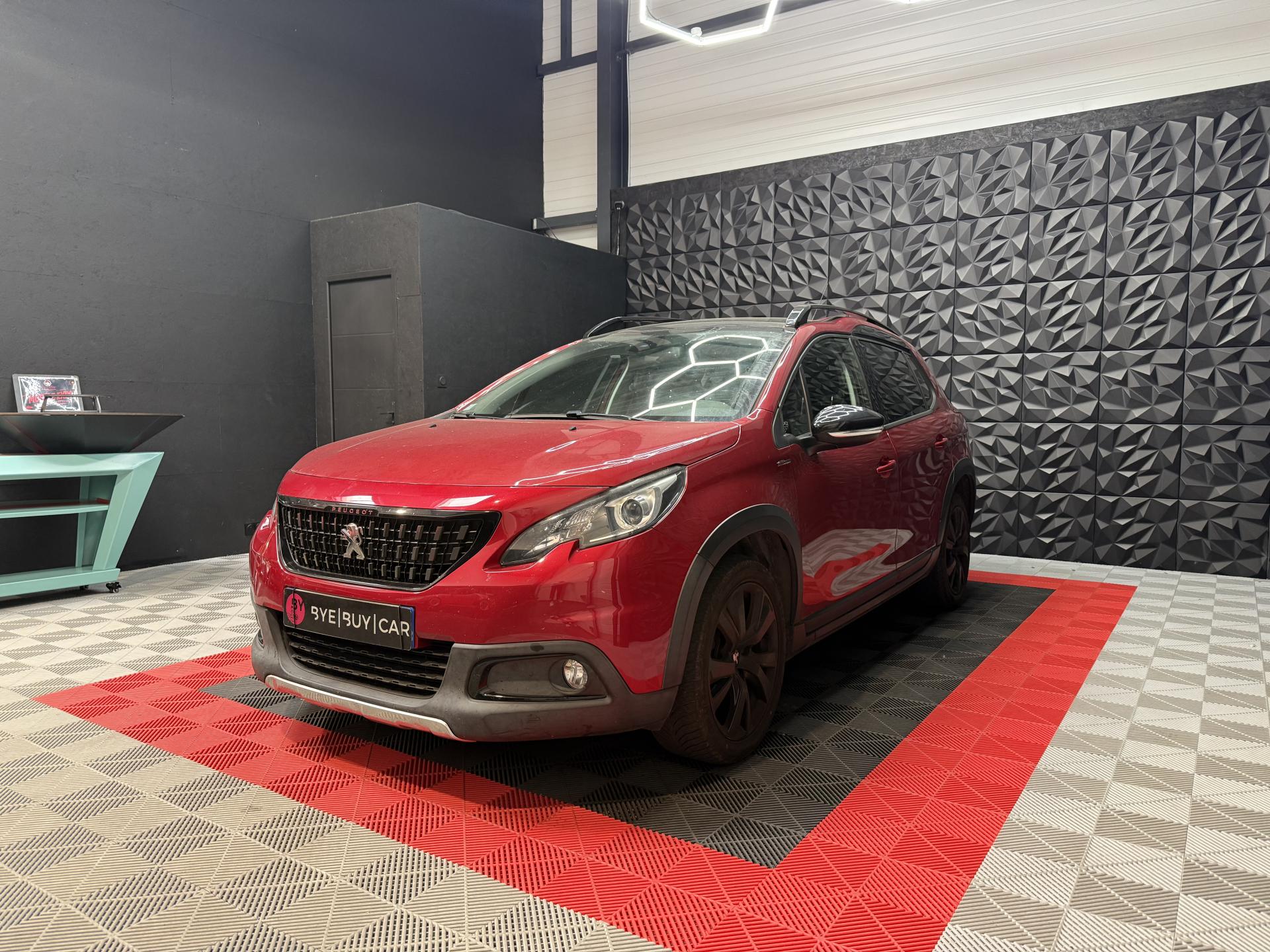 PEUGEOT 2008 GT LINE 1.2l 110CH BVA TOIT PANO CAMERA GARANTIE 12 MOIS