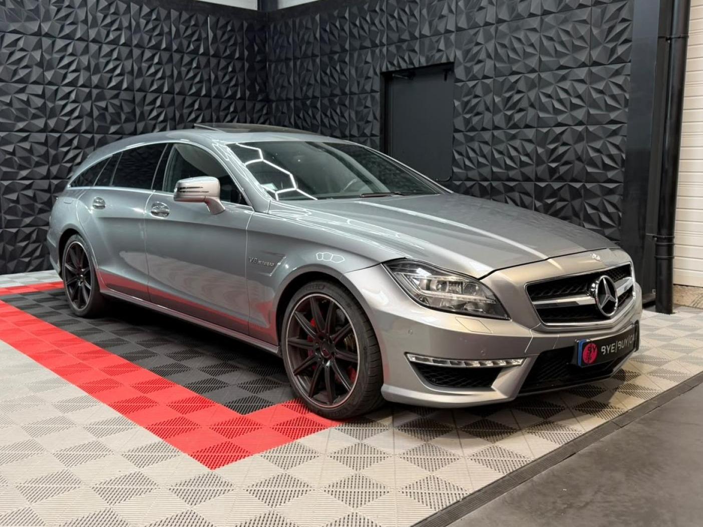 MERCEDES CLS