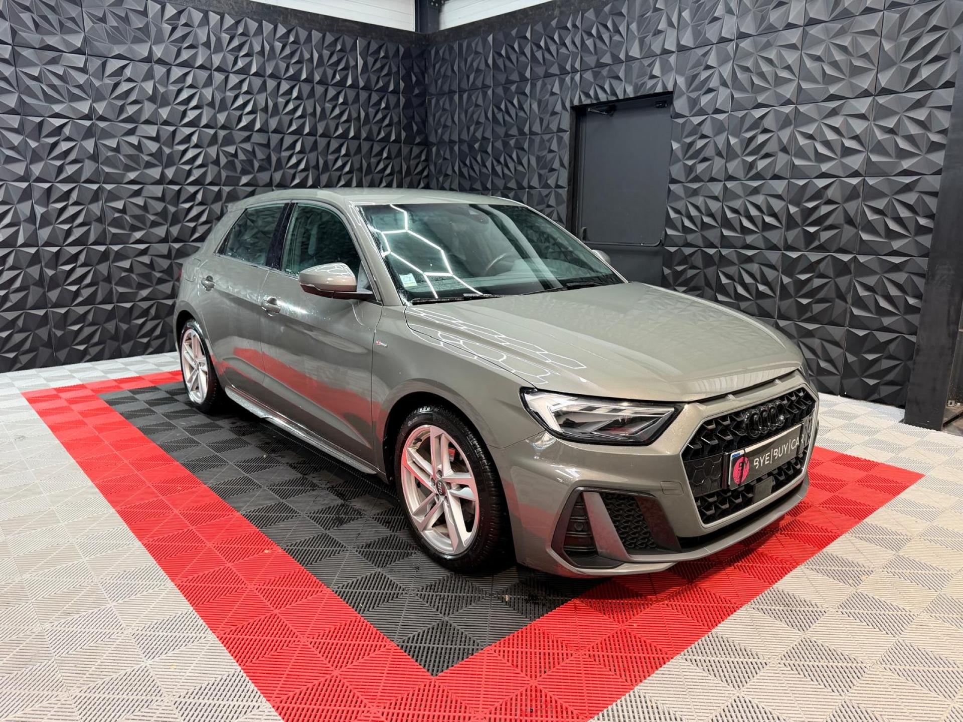 AUDI A1 SPORTBACK 1.5l 35 TFSI 150 CH BVA S-TRONIC S LINE GARANTIE 12 MOIS