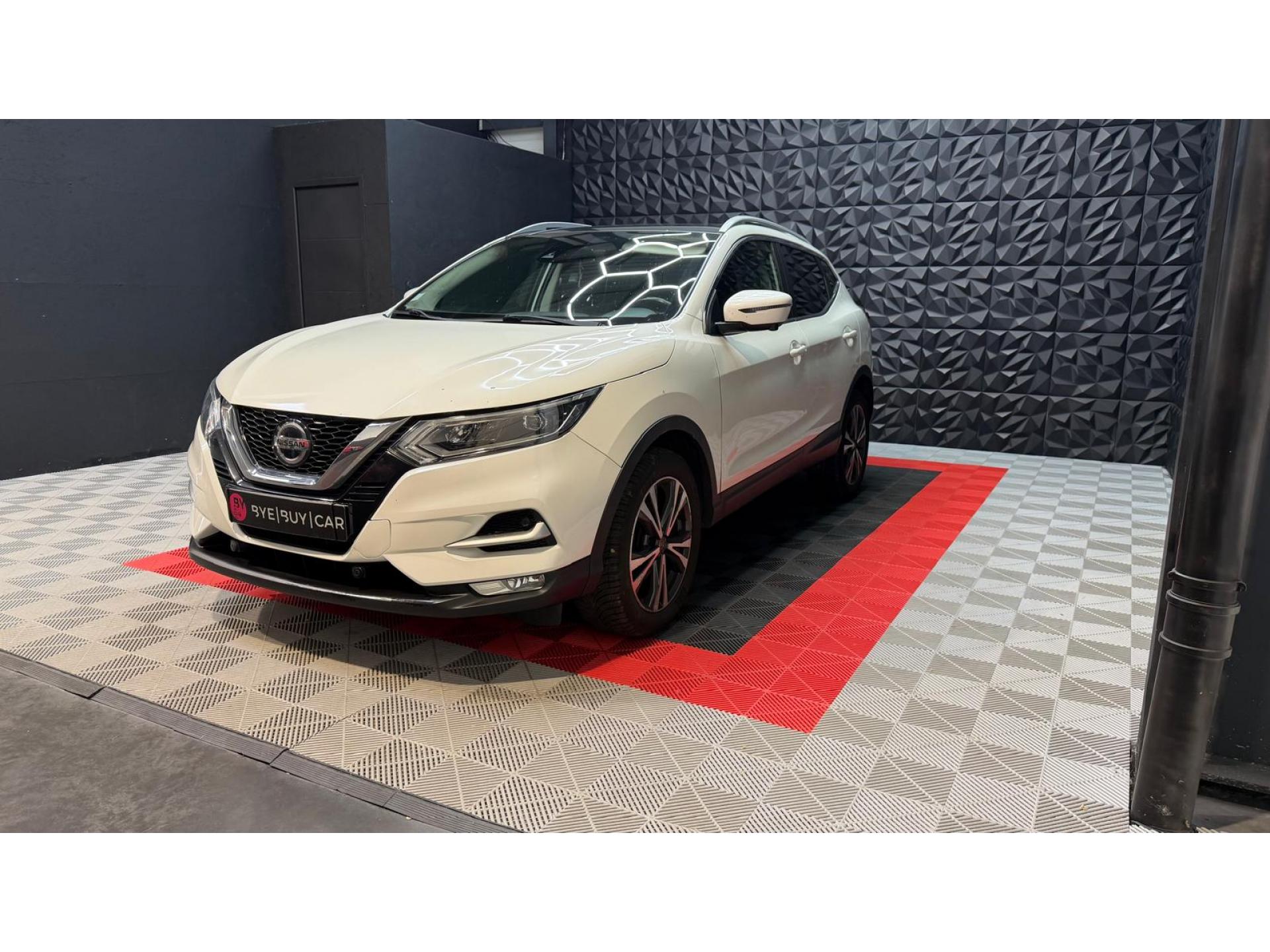 NISSAN QASHQAI 1.2L DIG-T - 115CH - N-Connecta - CAMERA 360 - TOIT PANO - GARANTIE 12 MOIS