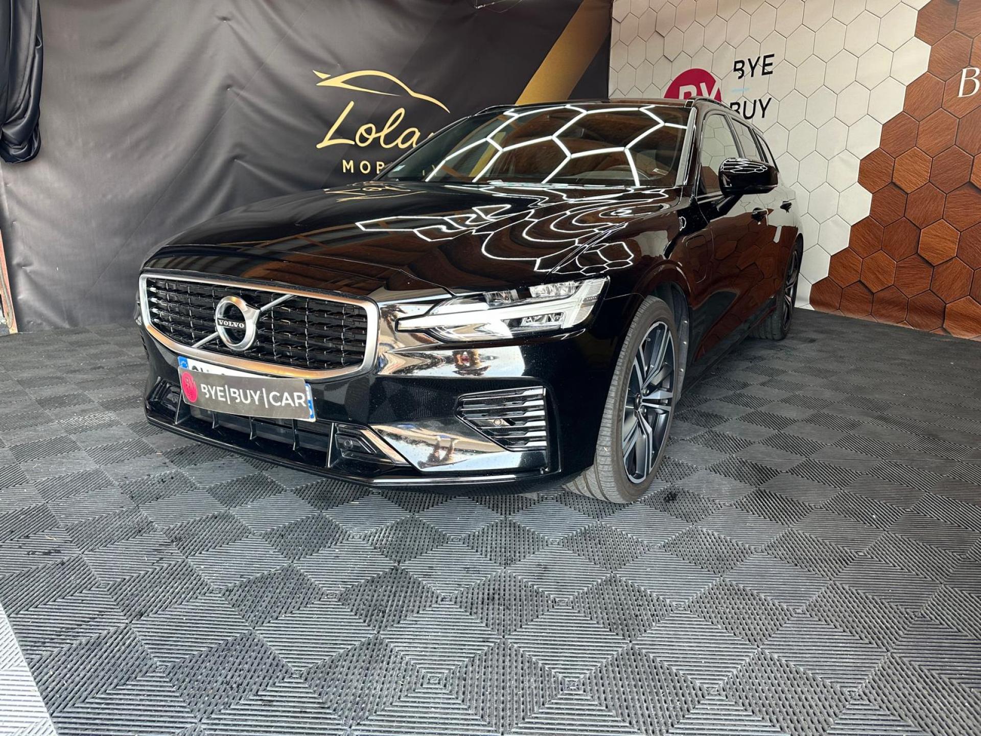 VOLVO V60 T8 AWD Recharge - 305 + 85 - BVA Geartronic 2018 BREAK R-Design