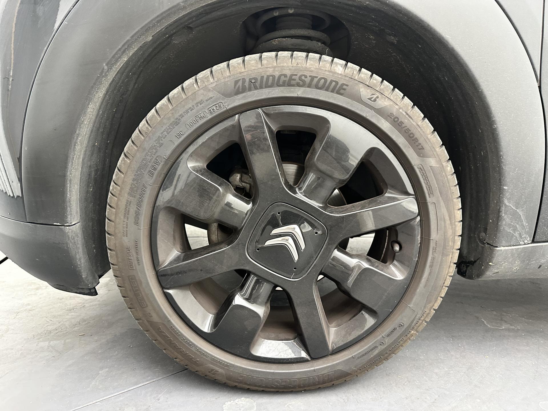 CITROEN C4 CACTUS 1.2 PureTech - 110 CV- boîte-automatique  - Finition OneTone