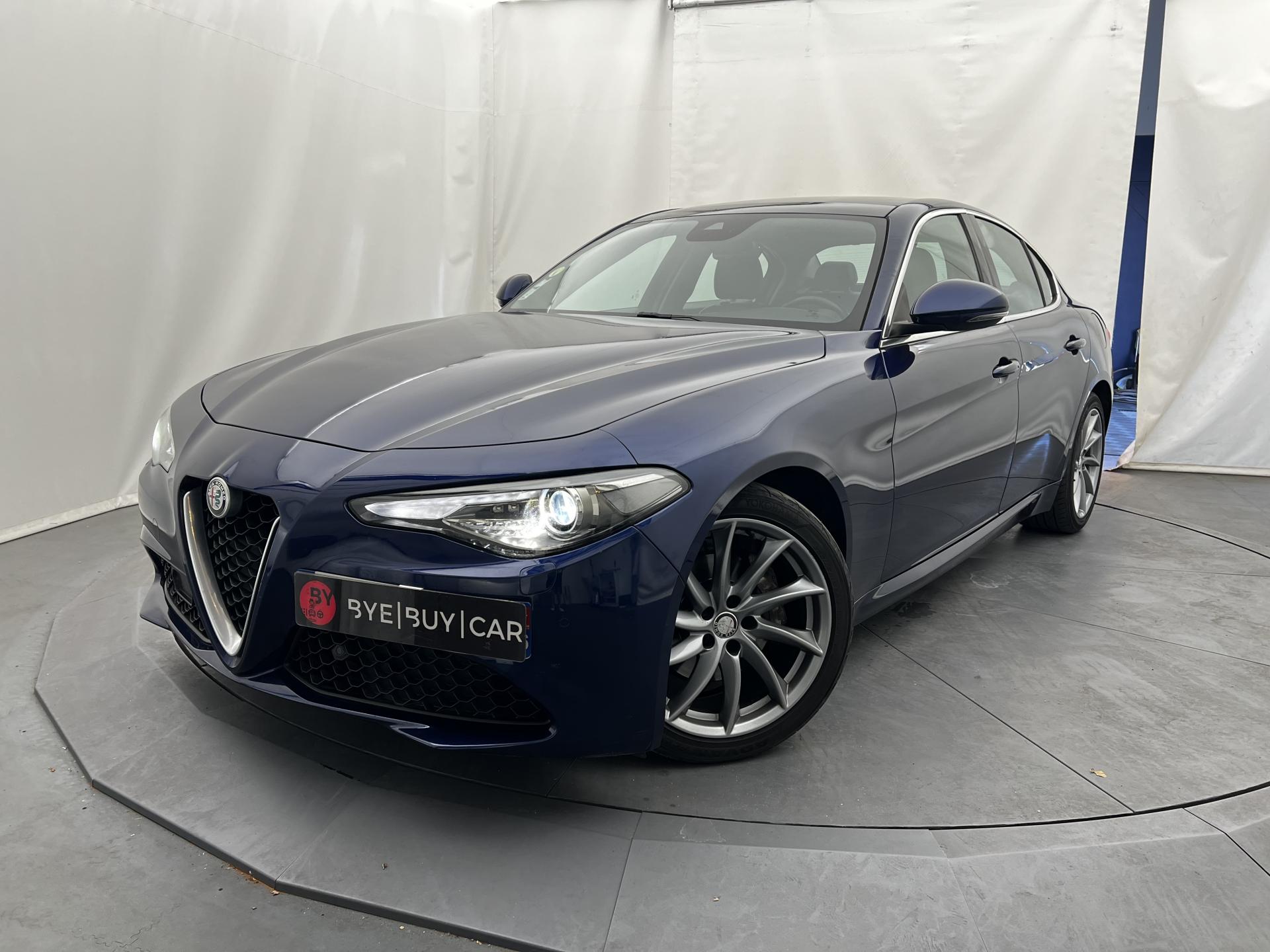 ALFA ROMEO GIULIA 2.2 JTDM 180 cv Lusso BVA8 DISTRI OK / Toit ouvrant