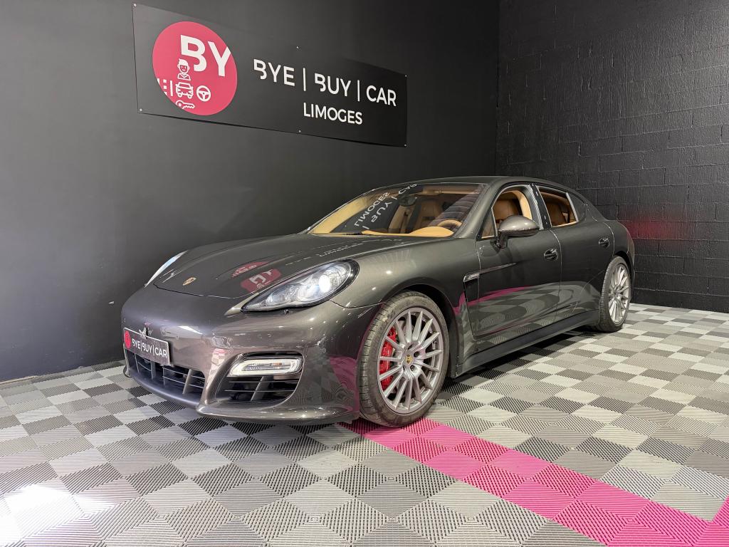 PORSCHE PANAMERA