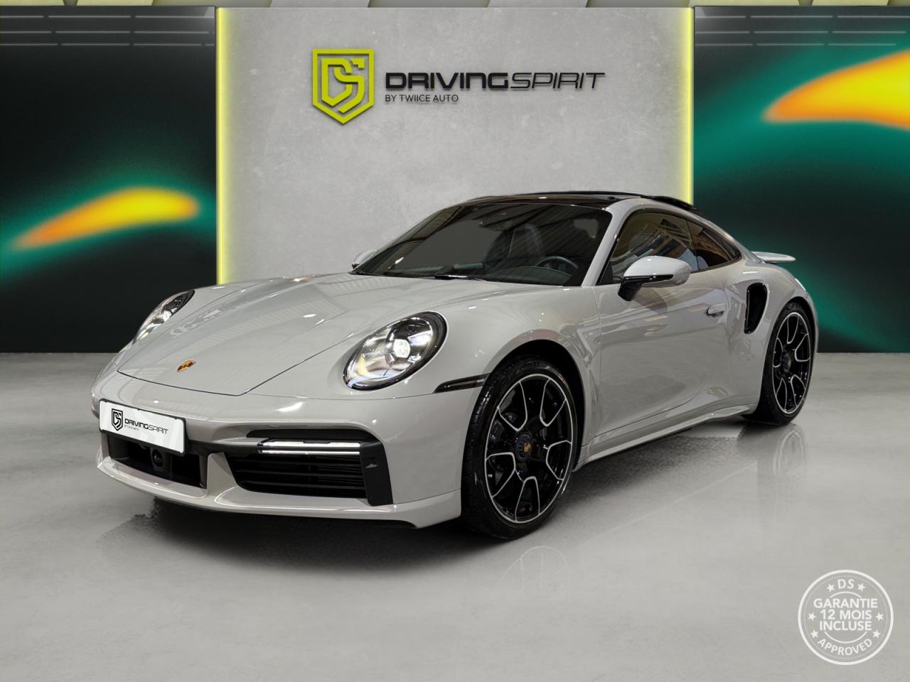 PORSCHE 911