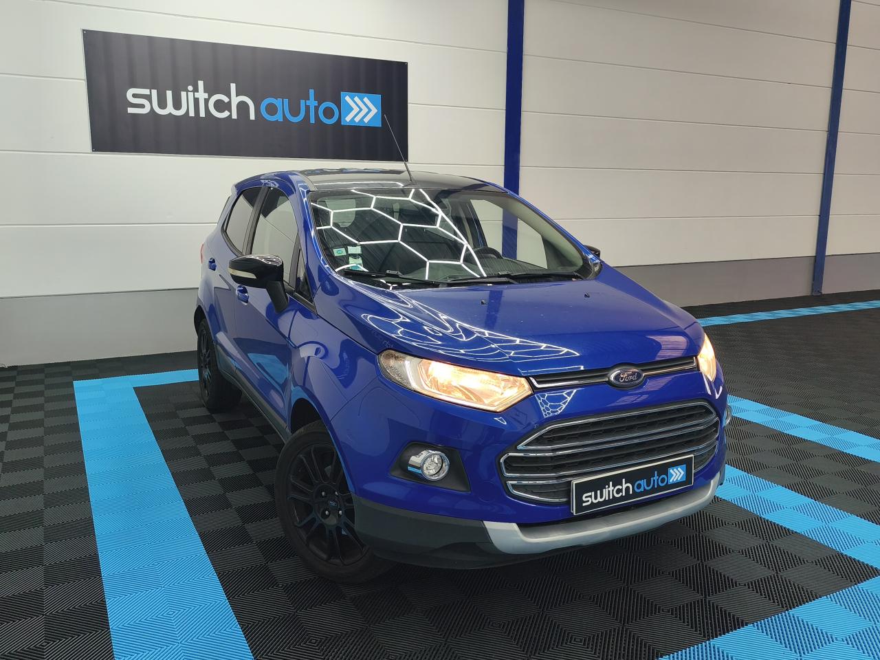 FORD ECOSPORT 1.0 SCTi EcoBoost 140 CV TITANIUM / SUIVI COMPLET / 2EME MAIN / CAMERA RECUL / GPS / BT / GARANTIE