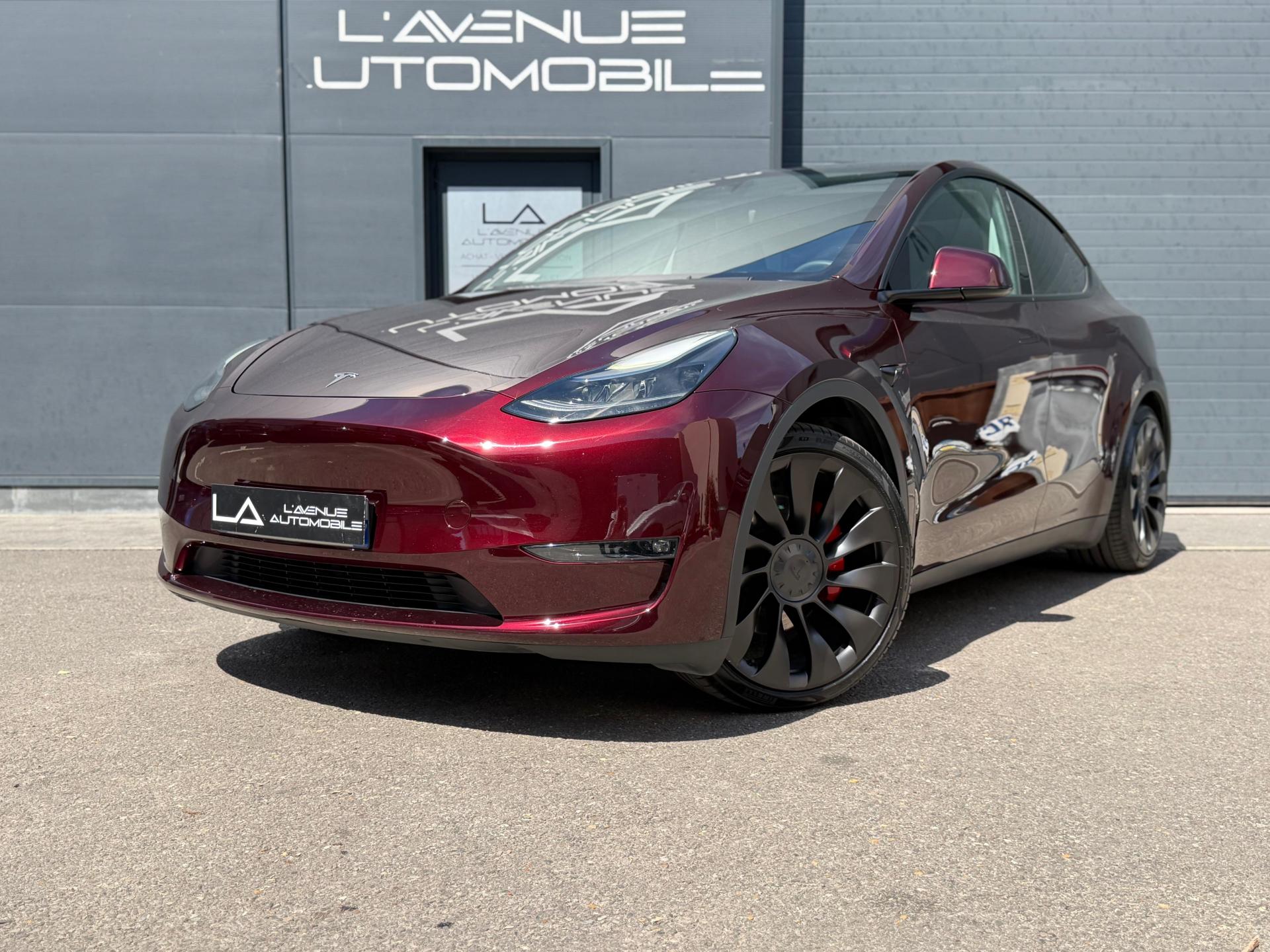 TESLA MODEL Y Performance 1ère Main SOH 94,6% Cherry Red TVA - AWD