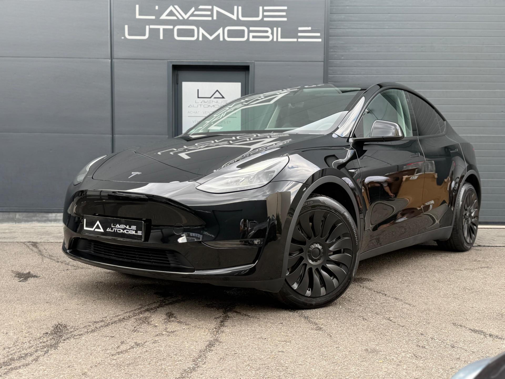 TESLA MODEL Y