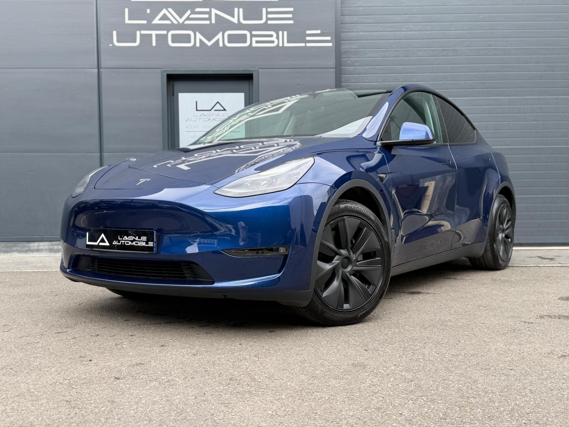 TESLA MODEL Y
