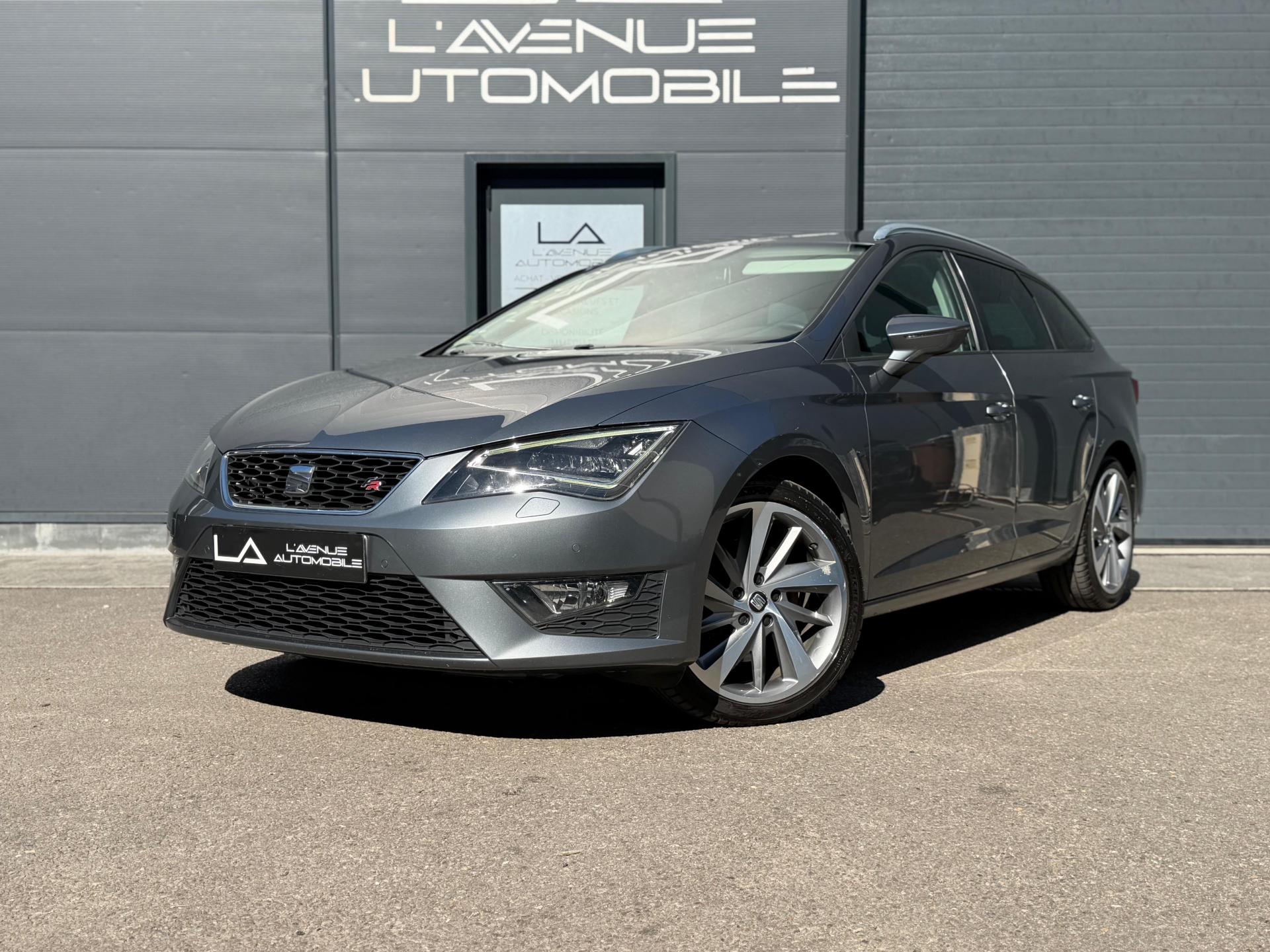 SEAT LEON