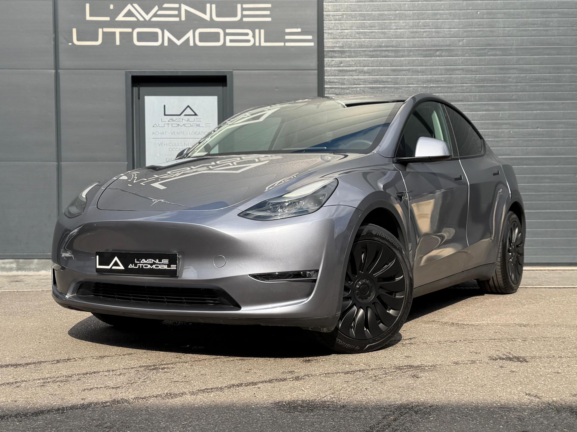 TESLA MODEL Y