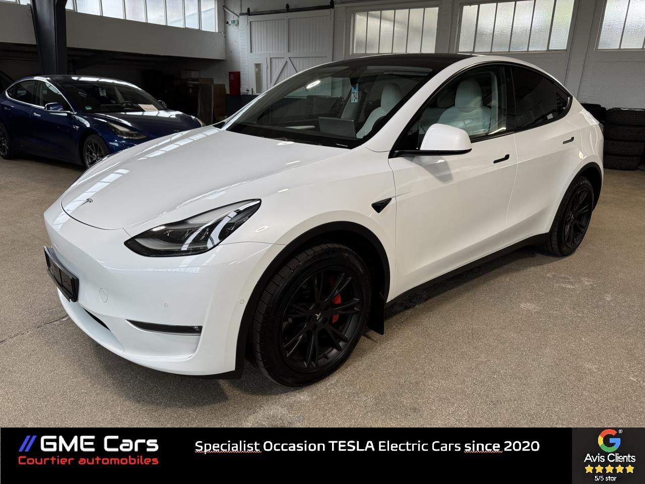 TESLA MODEL Y