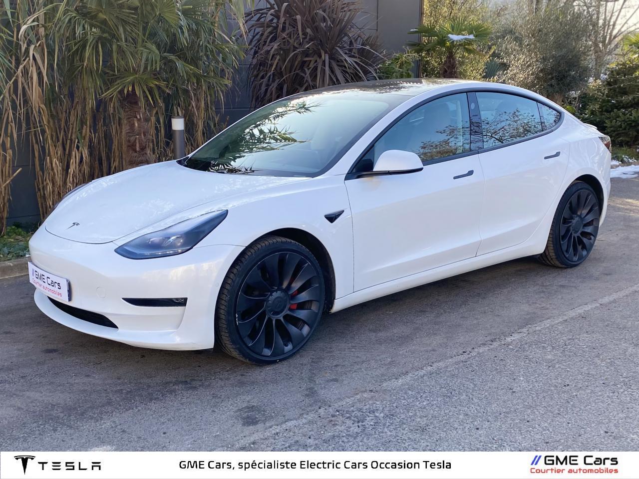TESLA MODEL 3