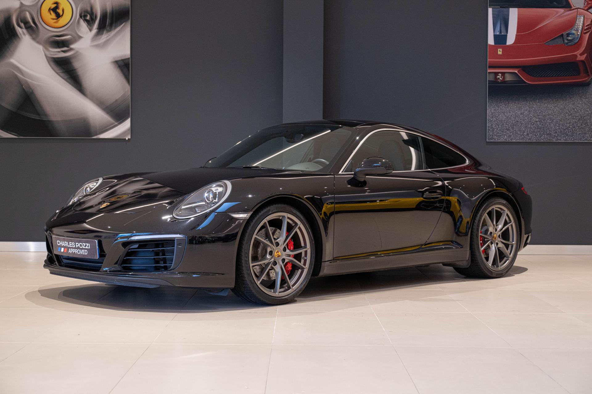 PORSCHE 911