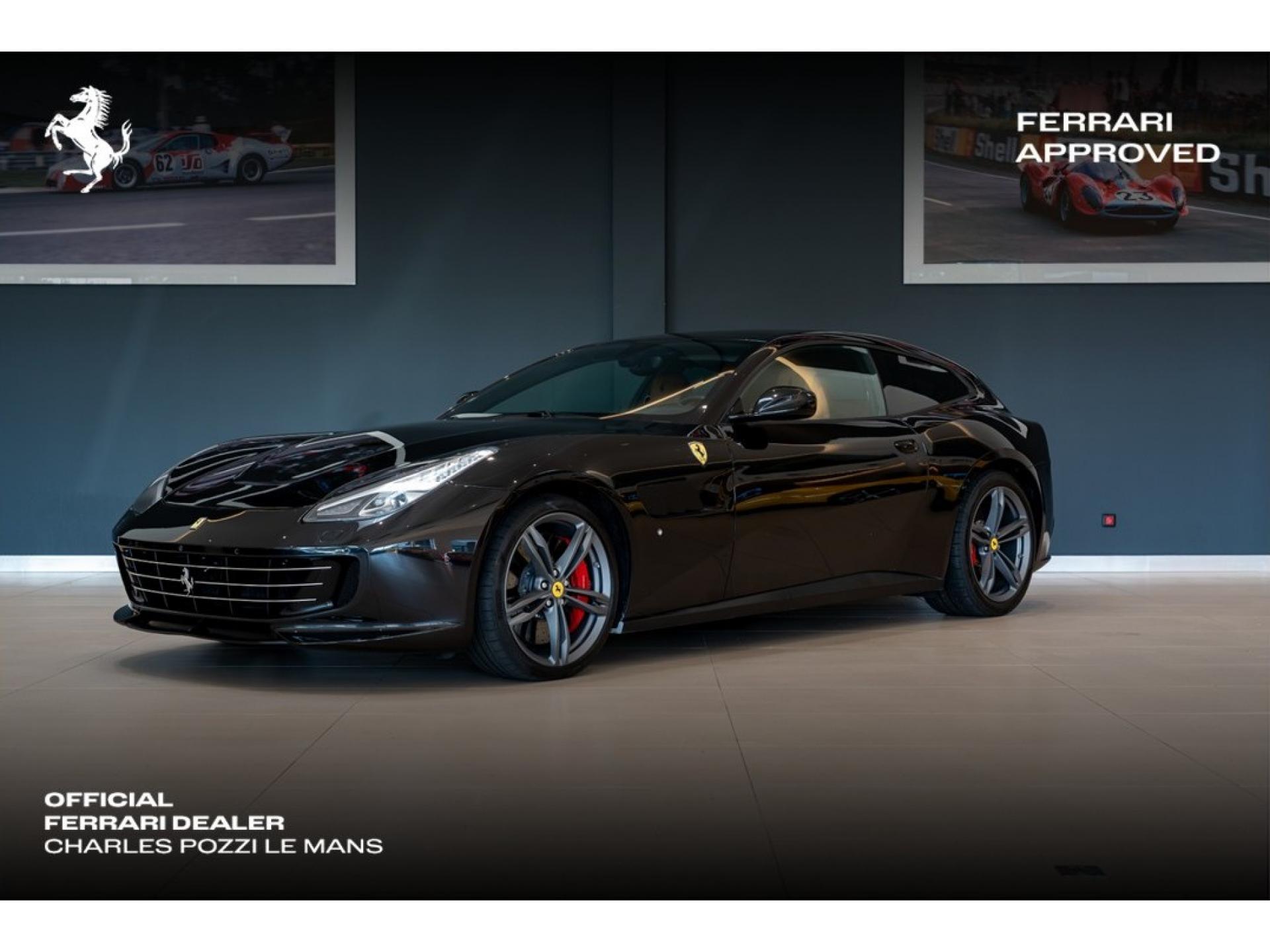 FERRARI GTC4LUSSO