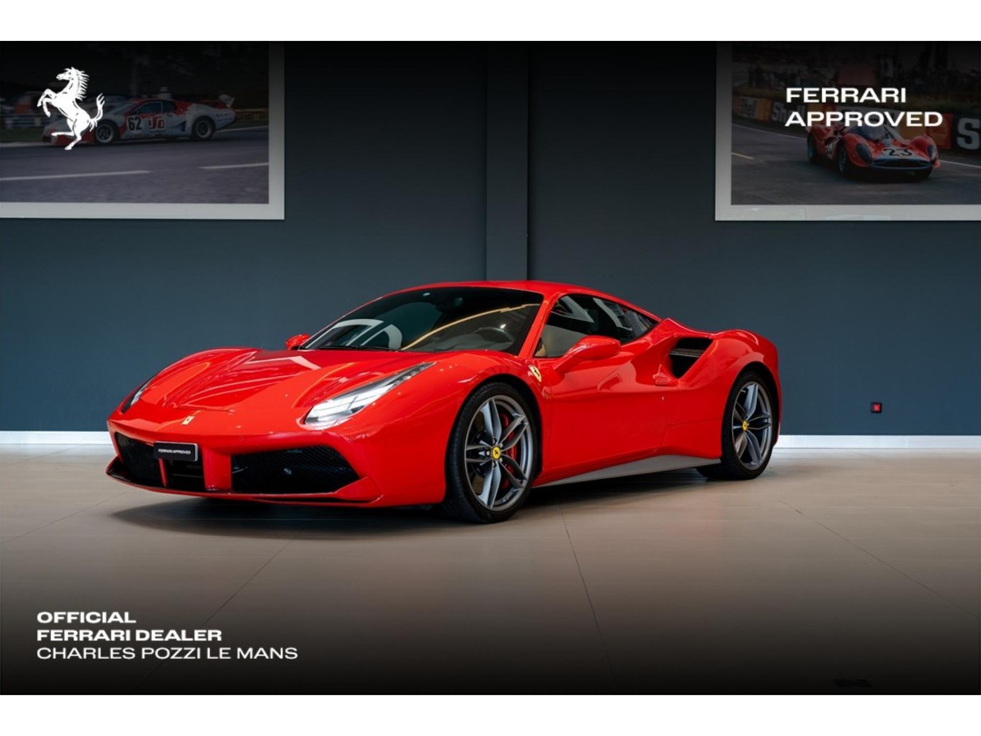 FERRARI 488