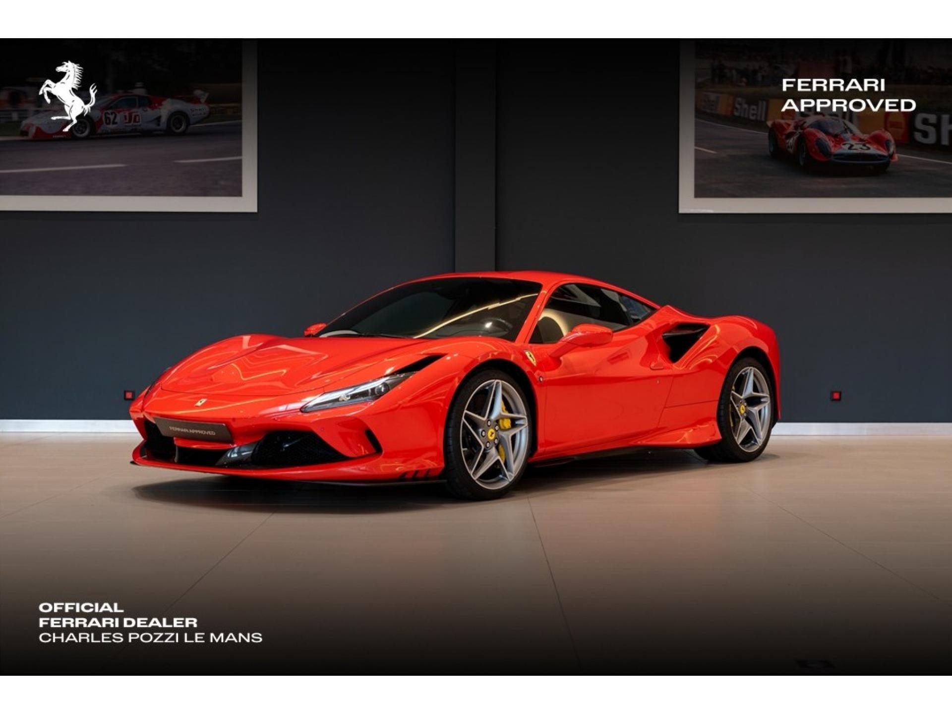 FERRARI F8 TRIBUTO