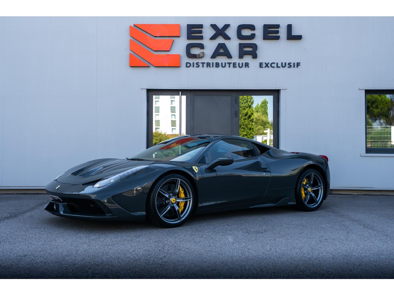 FERRARI 458