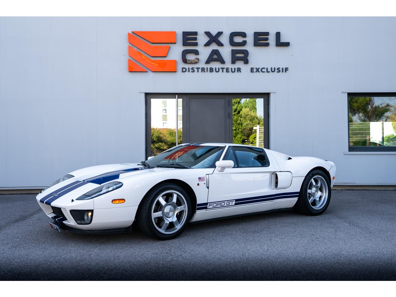 FORD GT