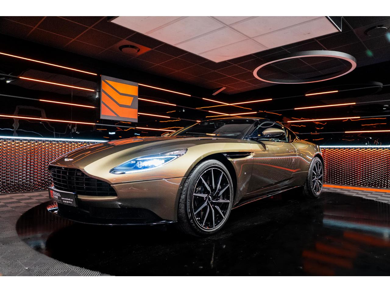 ASTON MARTIN DB11