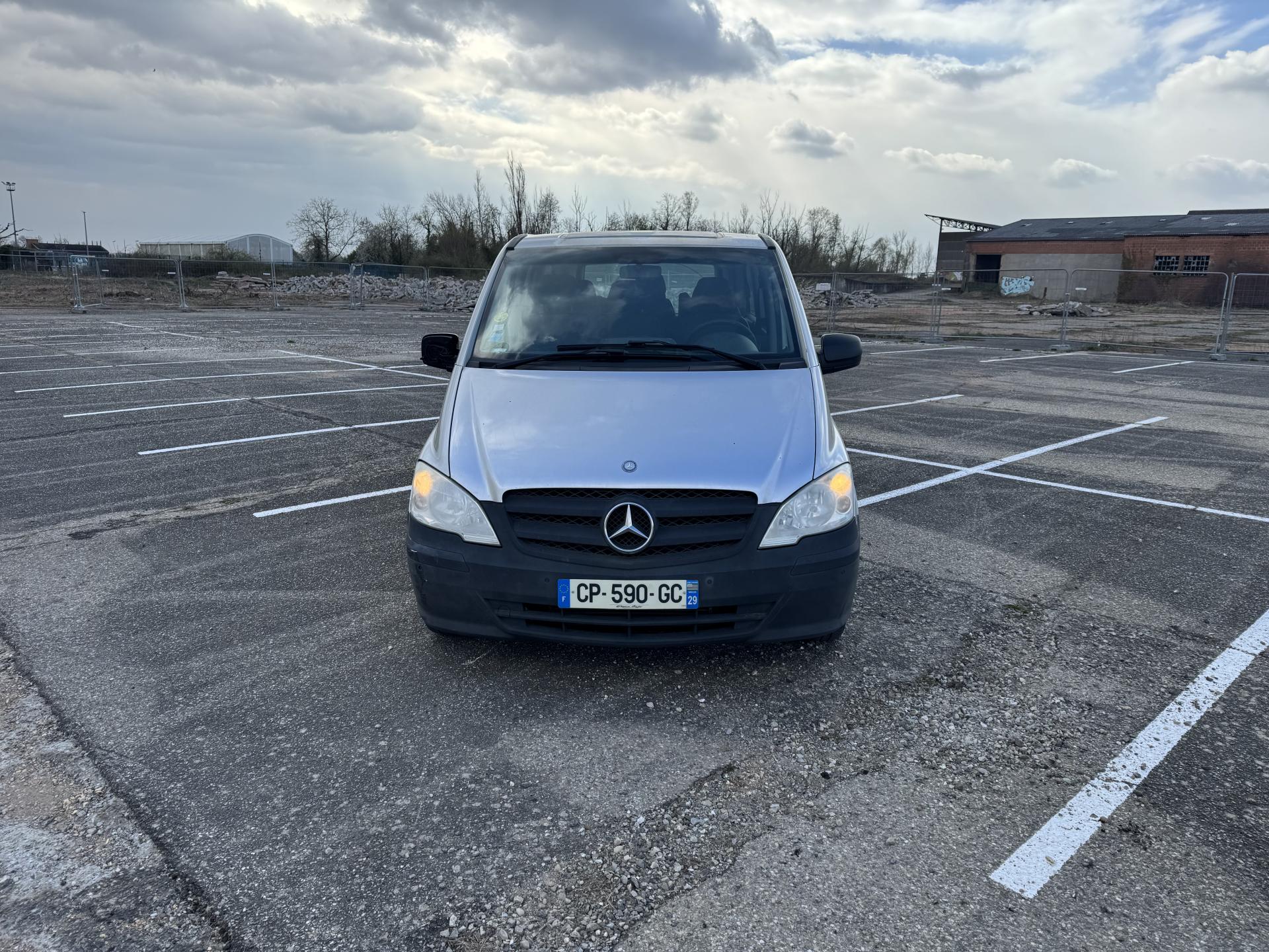 MERCEDES VITO