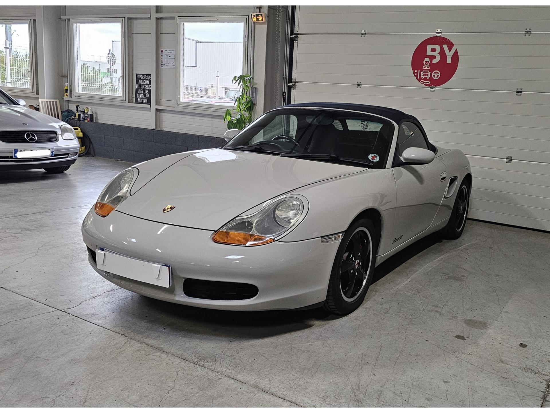 PORSCHE BOXSTER